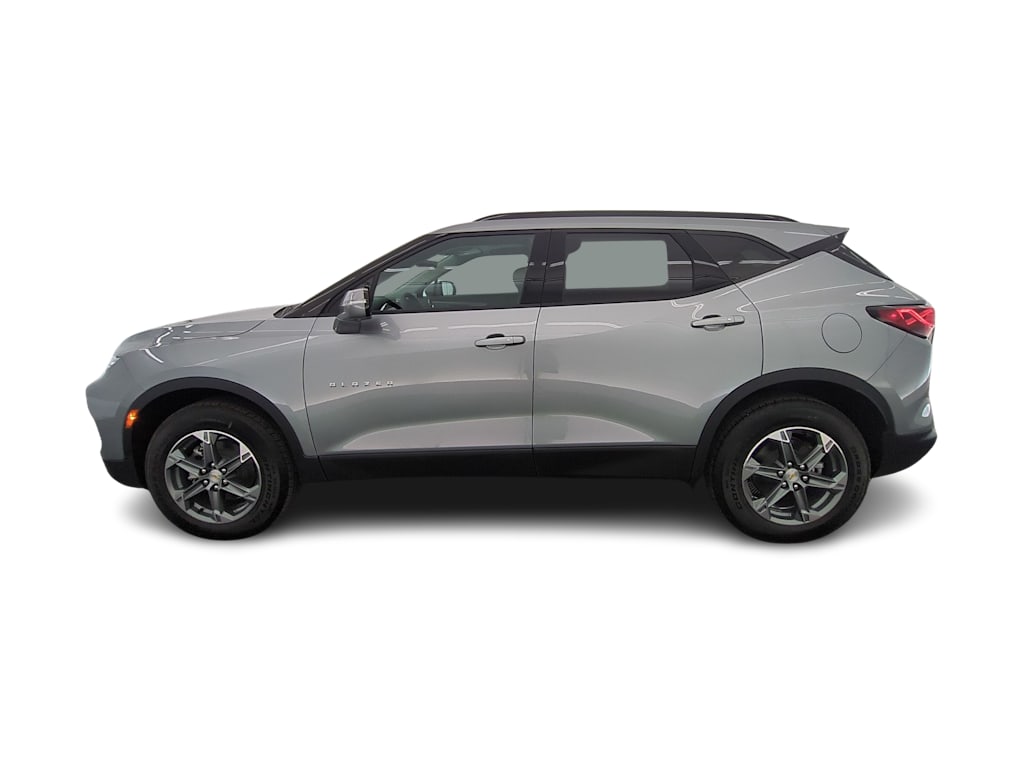 Thumbnail: 2026 Chevrolet Blazer - 3