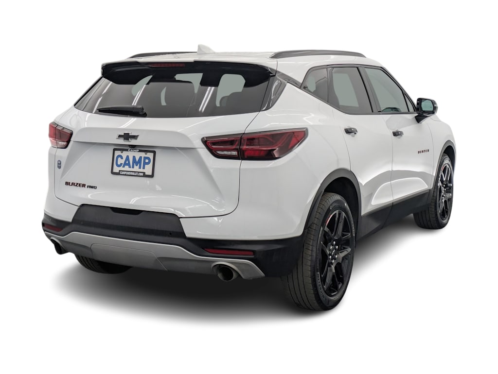 Thumbnail: 2024 Chevrolet Blazer - 21