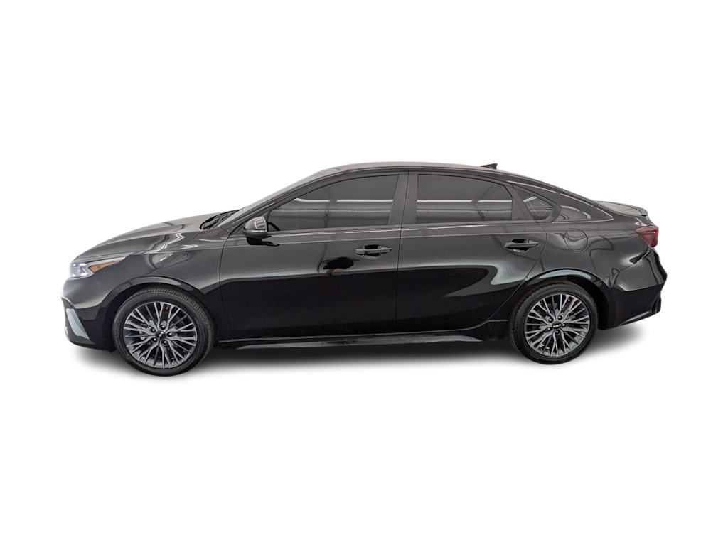 Thumbnail: 2024 Kia Forte - 3