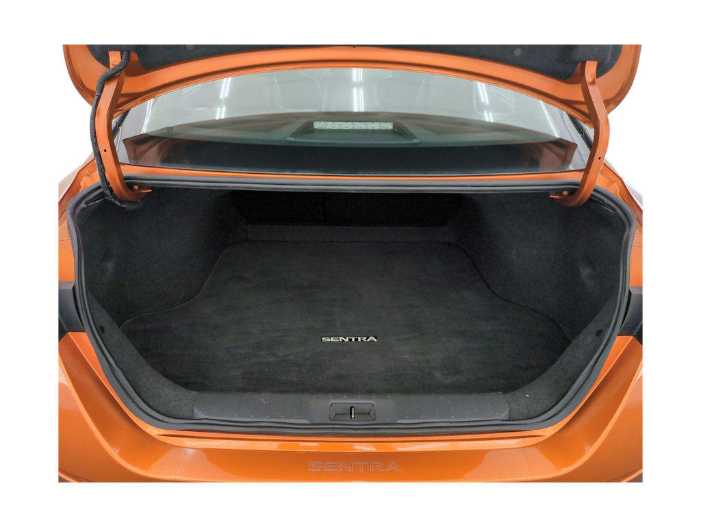 Thumbnail: 2023 Nissan Sentra - 18
