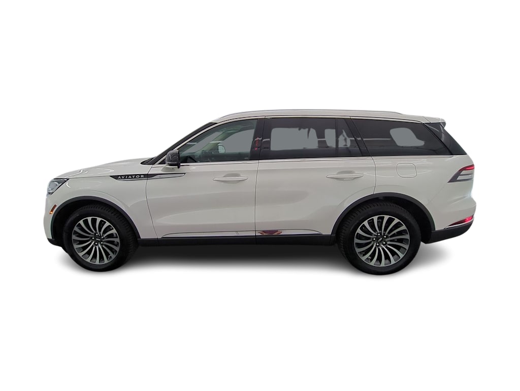 Thumbnail: 2023 Lincoln Aviator - 3