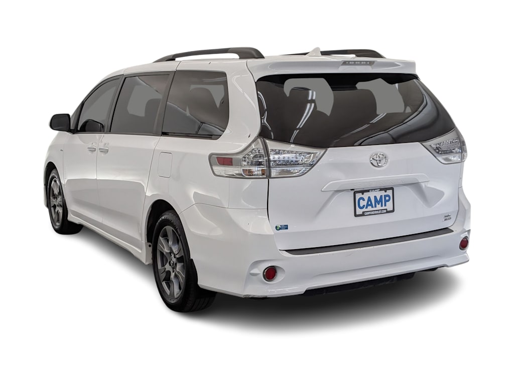 Thumbnail: 2019 Toyota Sienna - 4
