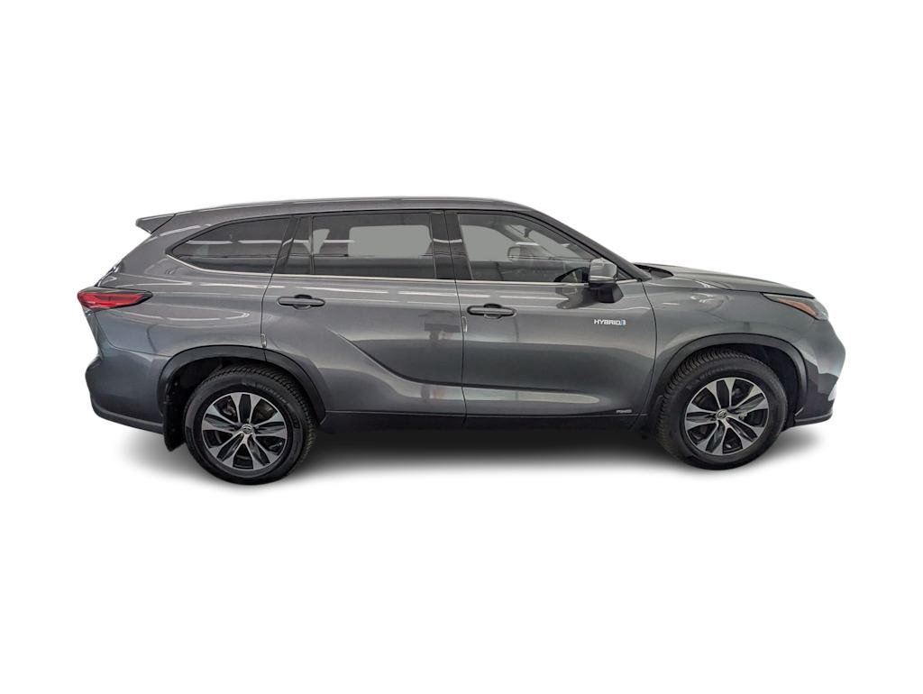 Thumbnail: 2021 Toyota Highlander - 22