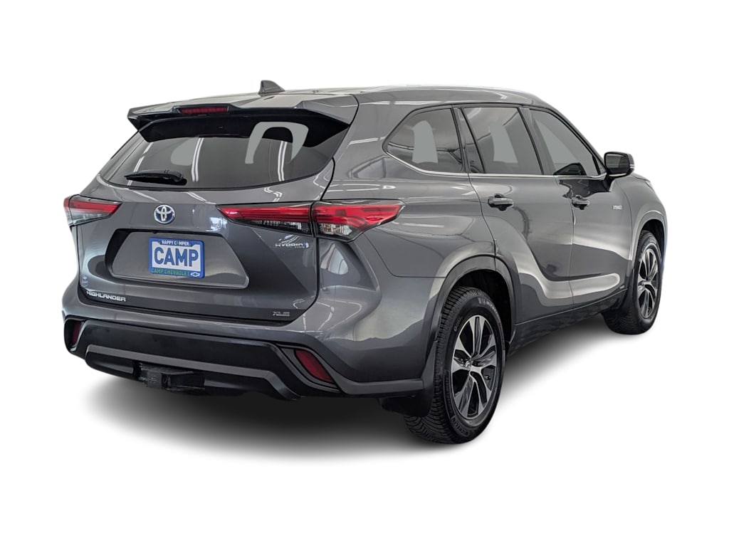 Thumbnail: 2021 Toyota Highlander - 21