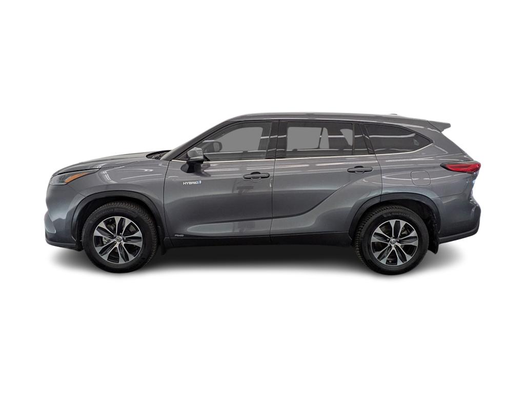 Thumbnail: 2021 Toyota Highlander - 3