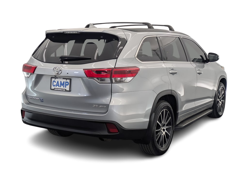Thumbnail: 2018 Toyota Highlander - 21