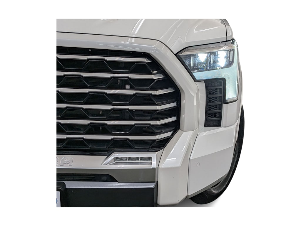 Thumbnail: 2022 Toyota Tundra - 24