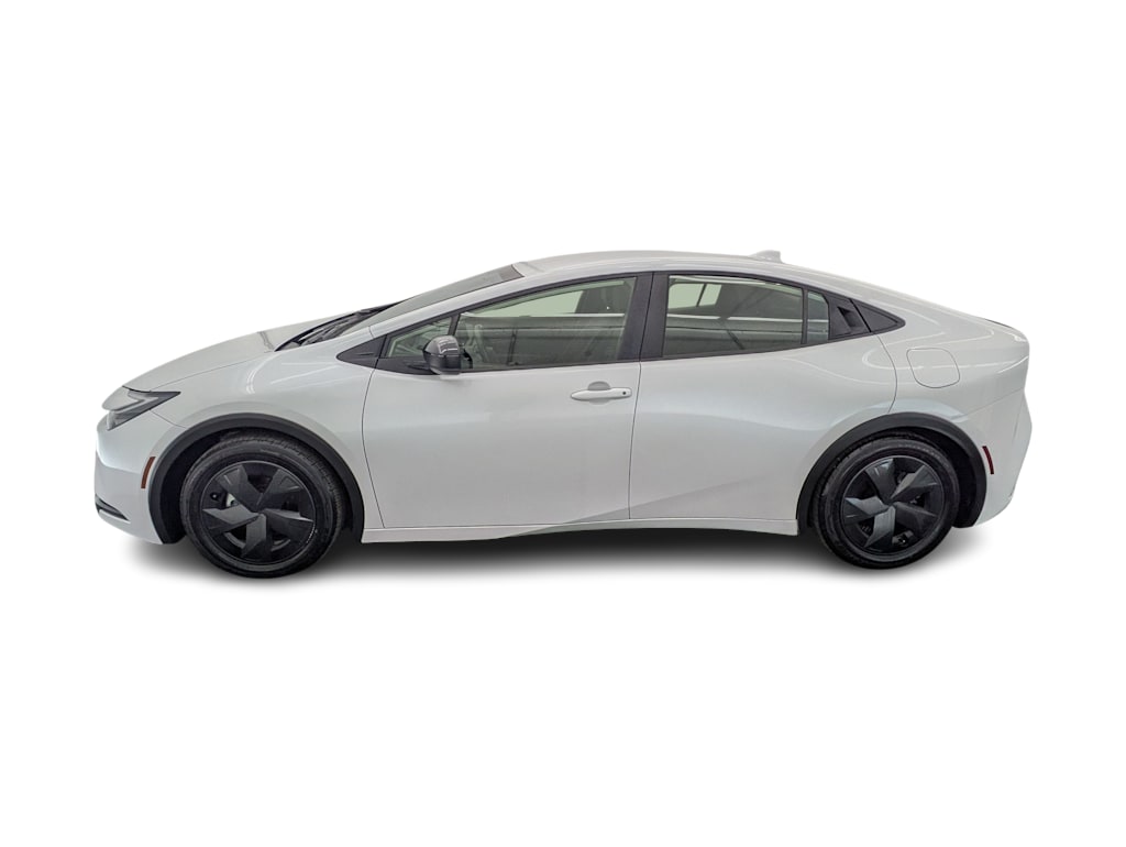 Thumbnail: 2024 Toyota Prius - 3