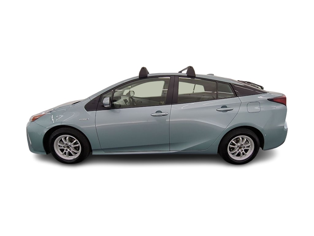 Thumbnail: 2021 Toyota Prius - 3