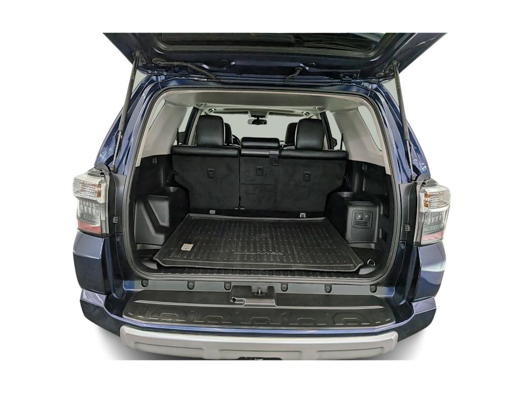 Thumbnail: 2018 Toyota 4Runner - 17