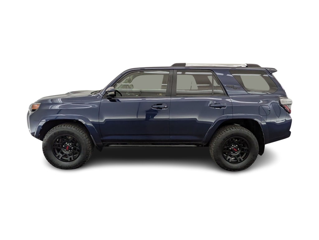 Thumbnail: 2018 Toyota 4Runner - 3