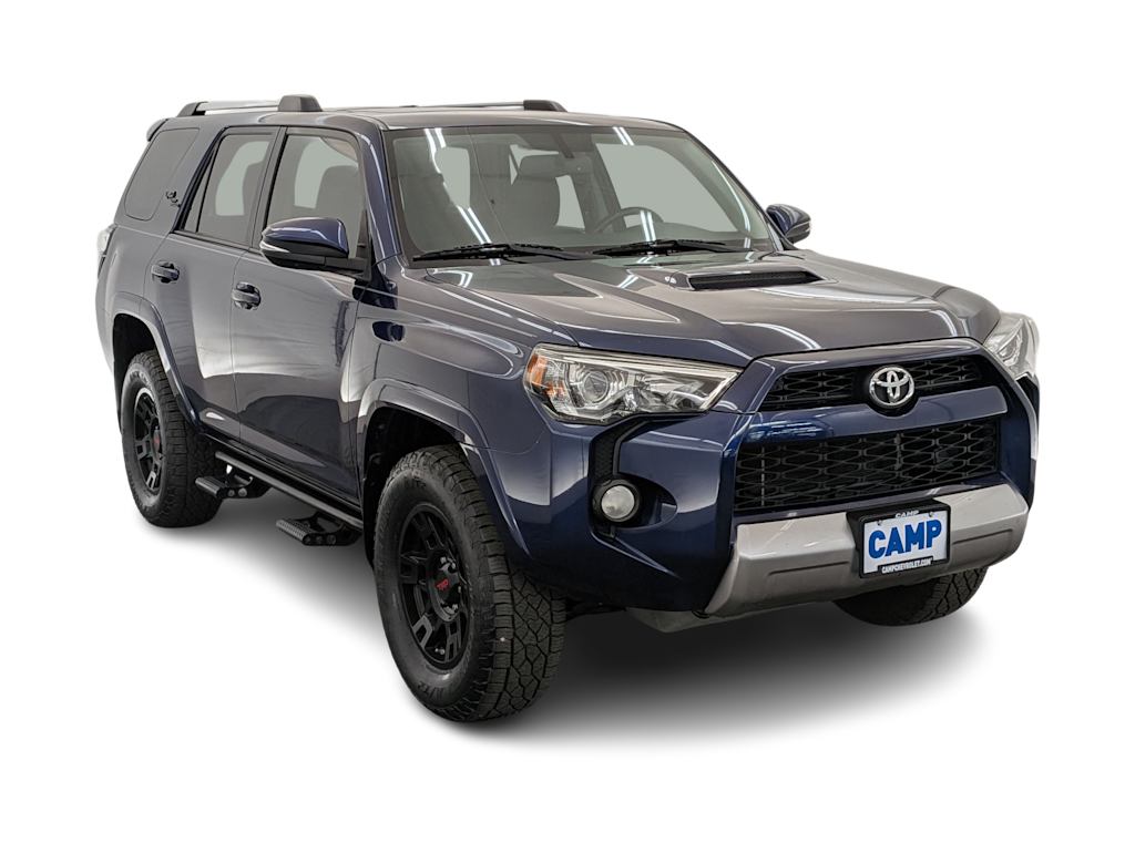 Thumbnail: 2018 Toyota 4Runner - 22