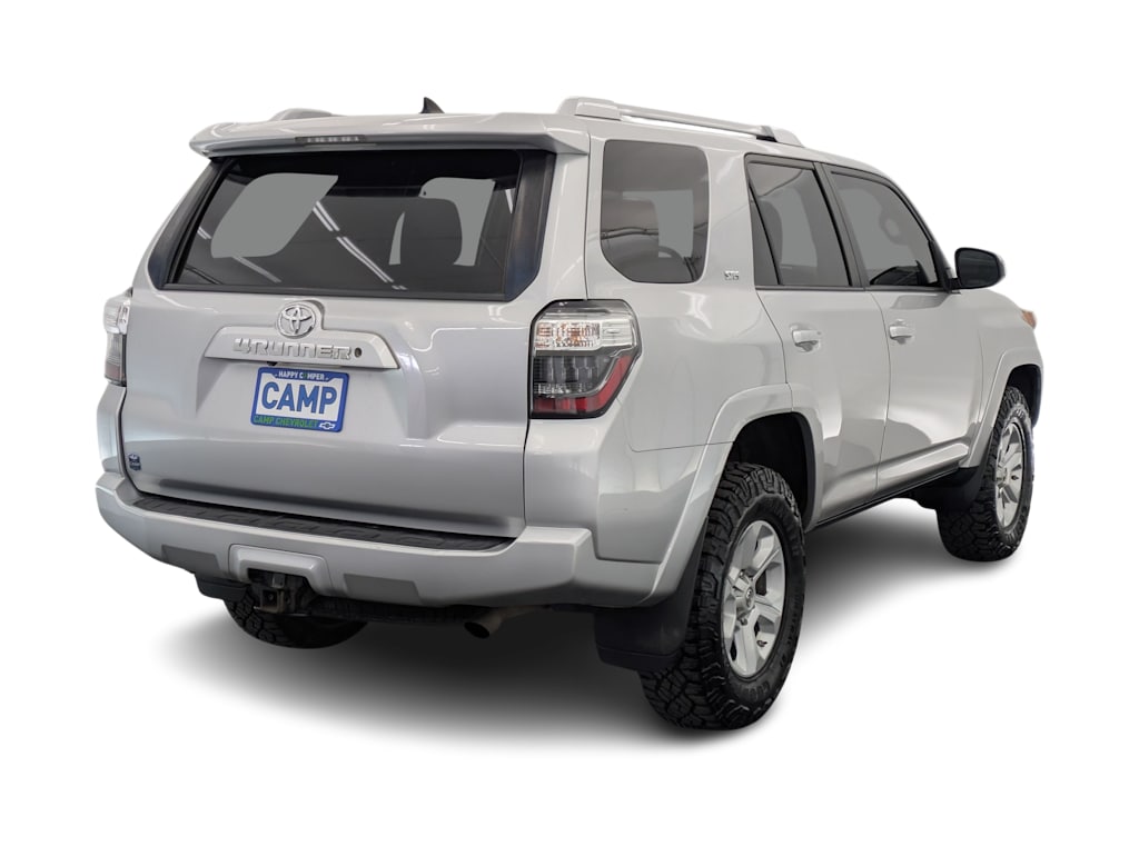 Thumbnail: 2015 Toyota 4Runner - 21