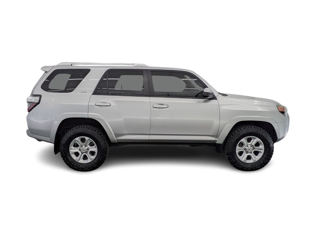 Thumbnail: 2015 Toyota 4Runner - 22