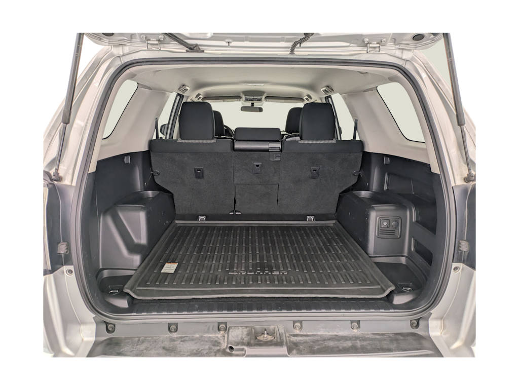 Thumbnail: 2015 Toyota 4Runner - 18