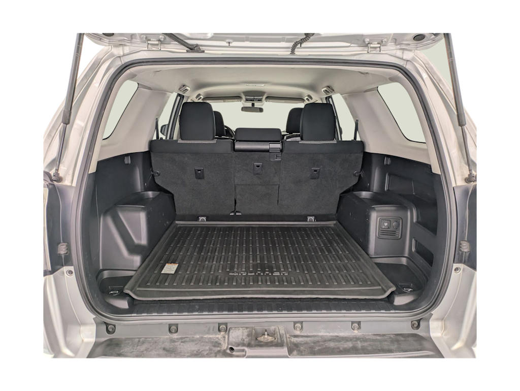 Thumbnail: 2015 Toyota 4Runner - 18