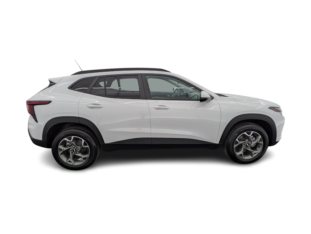 Thumbnail: 2026 Chevrolet Trax - 21