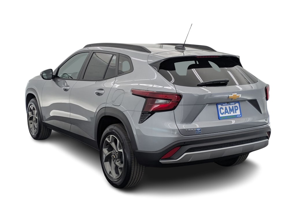 Thumbnail: 2026 Chevrolet Trax - 4