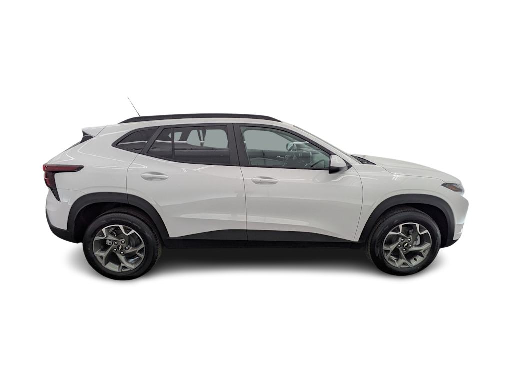 Thumbnail: 2026 Chevrolet Trax - 21
