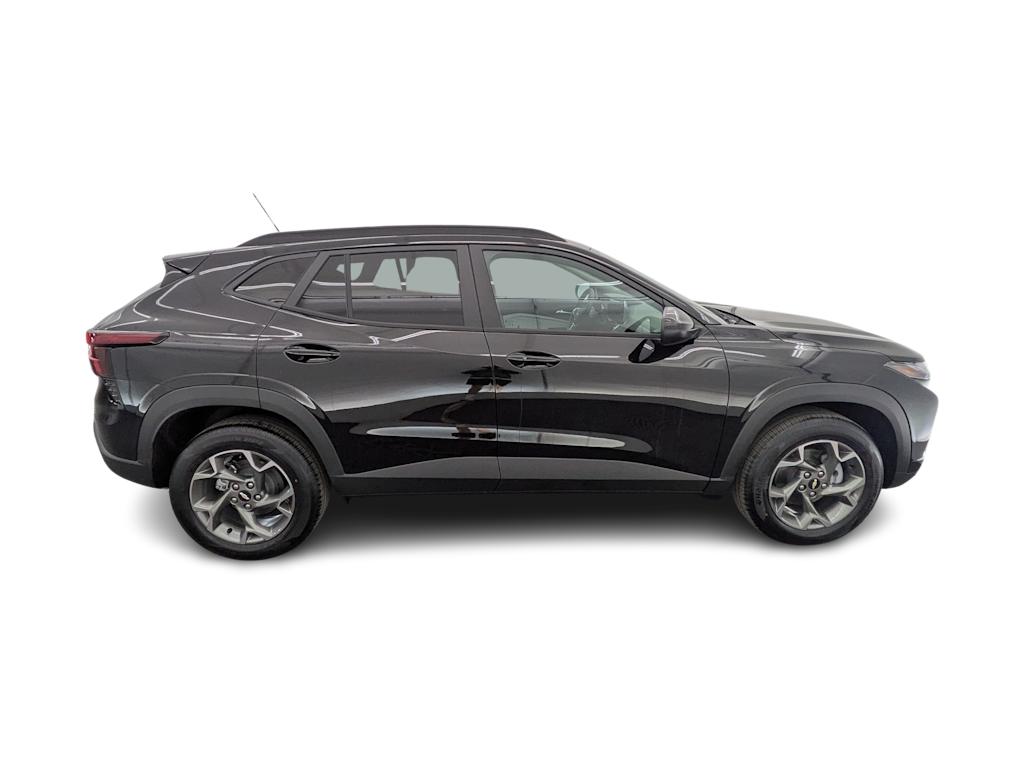 Thumbnail: 2026 Chevrolet Trax - 21