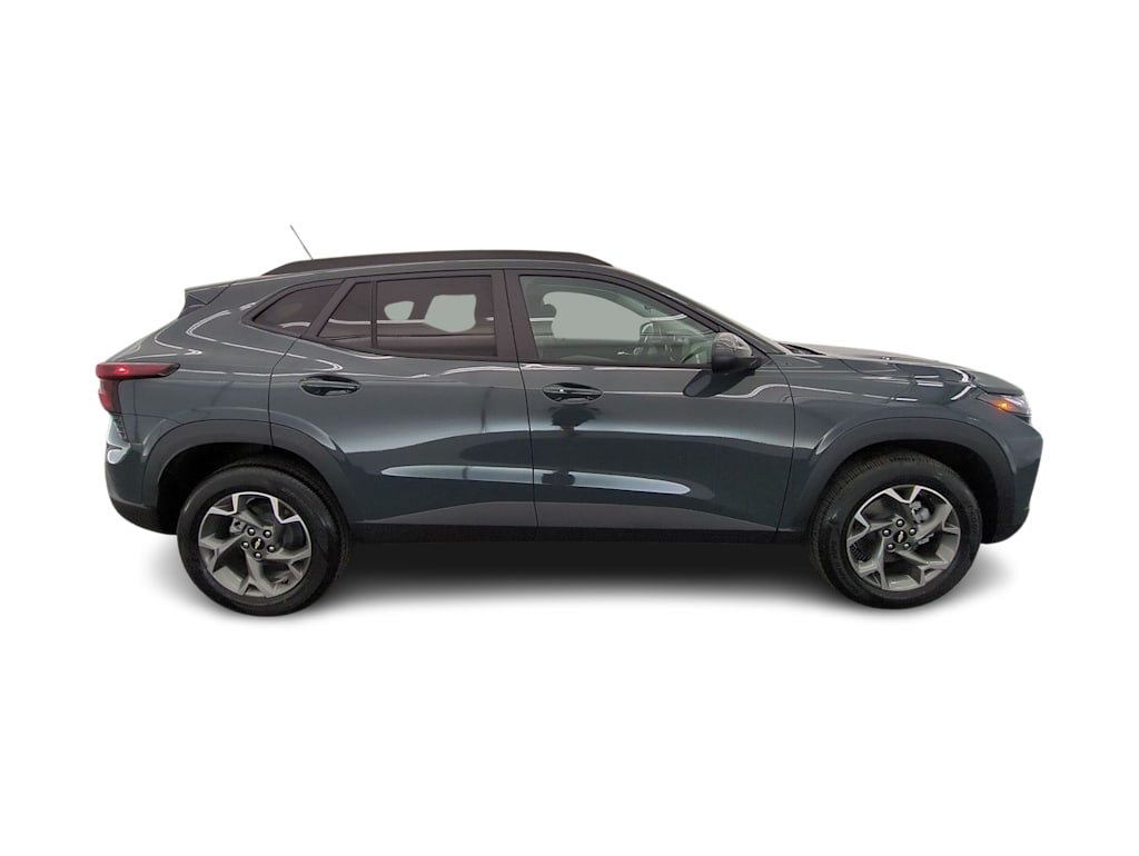 Thumbnail: 2026 Chevrolet Trax - 21