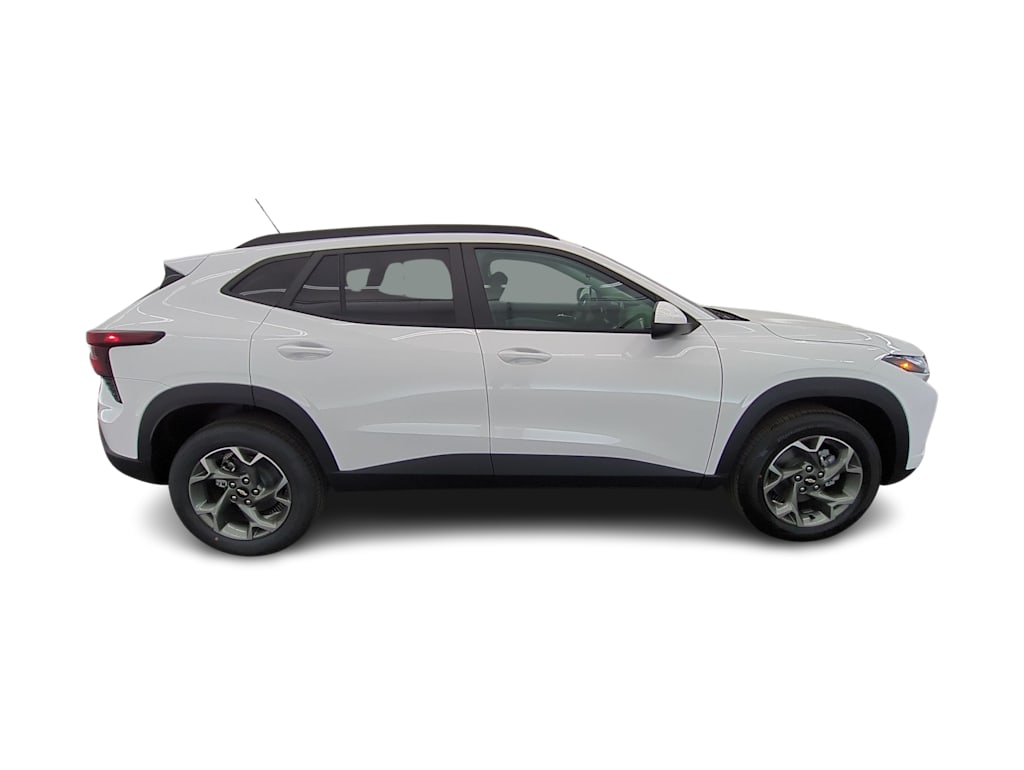 Thumbnail: 2026 Chevrolet Trax - 22