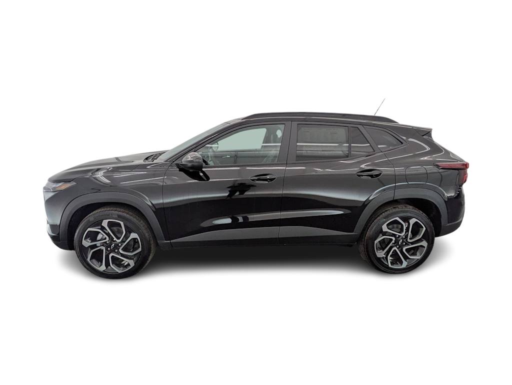Thumbnail: 2026 Chevrolet Trax - 3