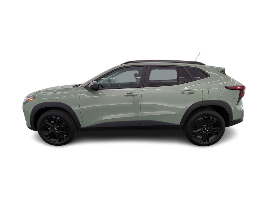 Thumbnail: 2026 Chevrolet Trax - 3