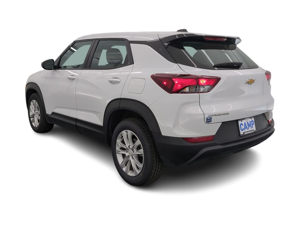 Thumbnail: 2023 Chevrolet TrailBlazer - 4
