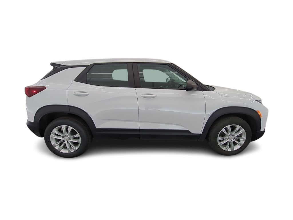 Thumbnail: 2023 Chevrolet TrailBlazer - 22