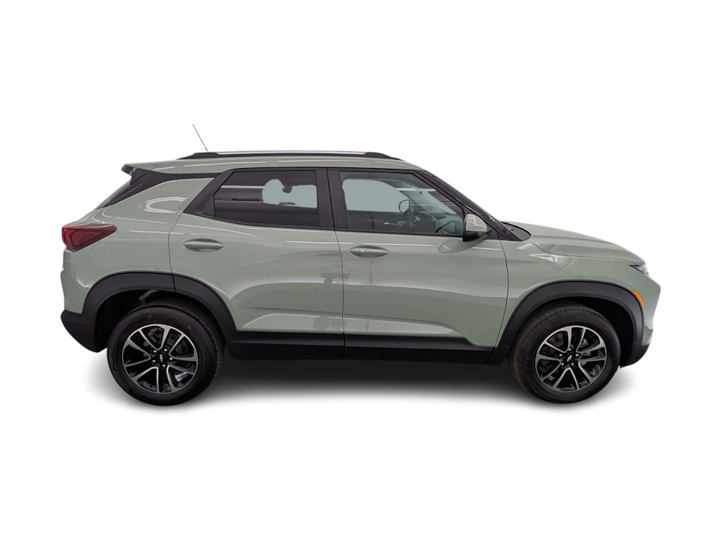 Thumbnail: 2026 Chevrolet TrailBlazer - 22