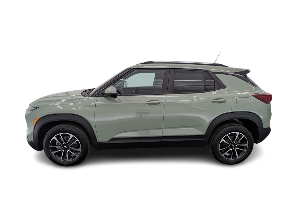 Thumbnail: 2026 Chevrolet TrailBlazer - 3