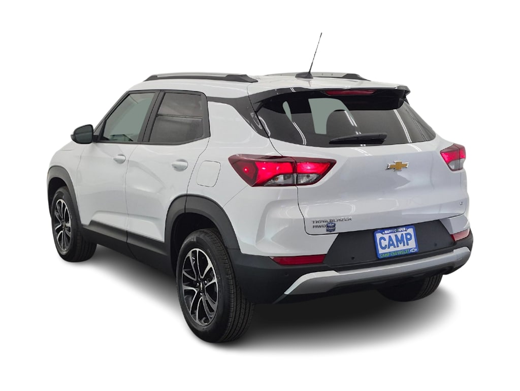 Thumbnail: 2026 Chevrolet TrailBlazer - 4