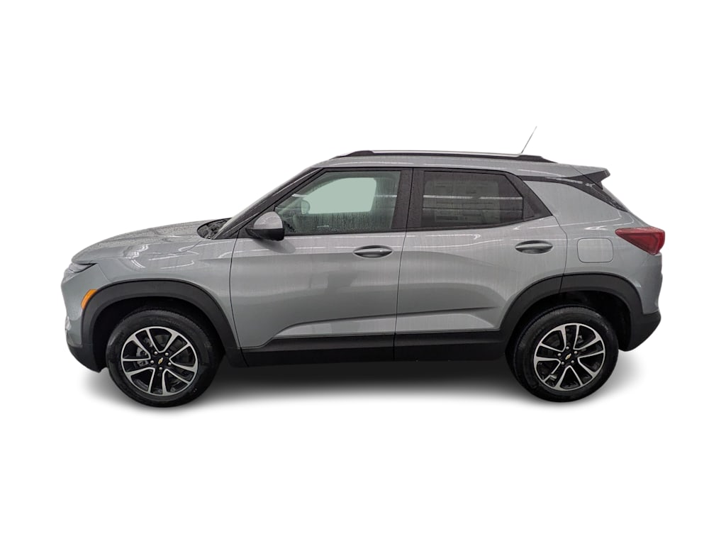 Thumbnail: 2026 Chevrolet TrailBlazer - 3