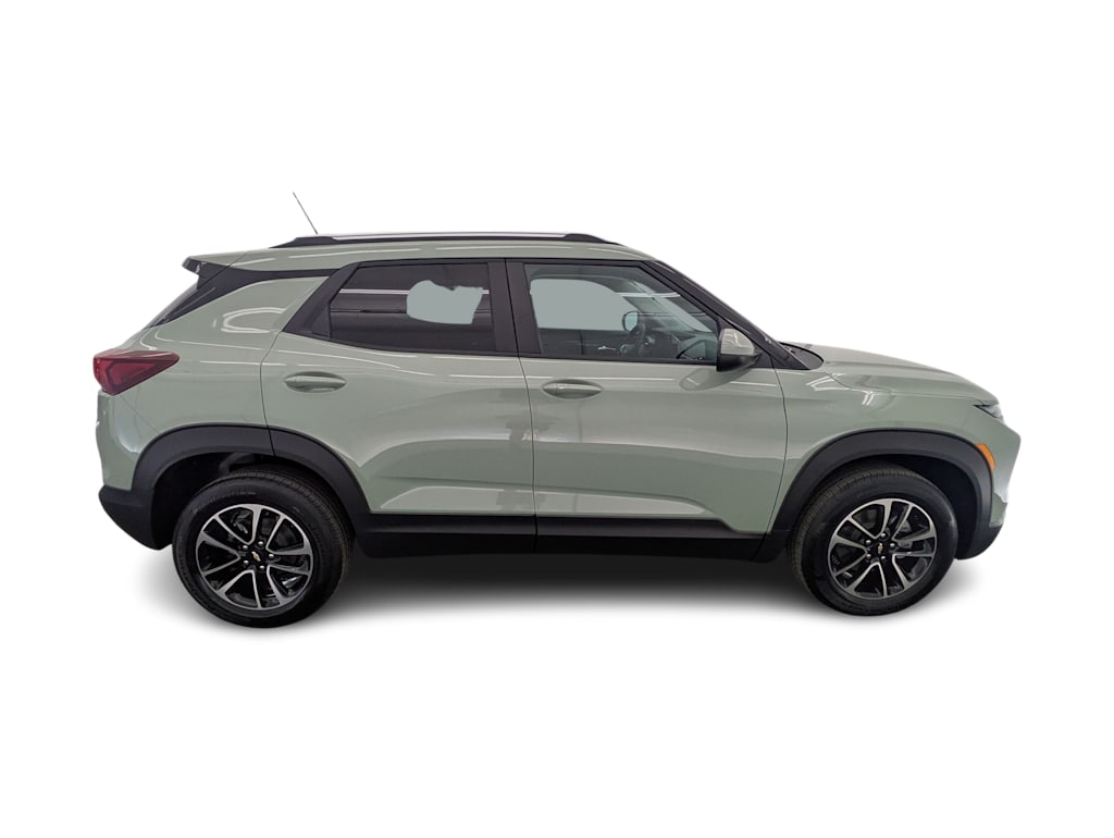Thumbnail: 2026 Chevrolet TrailBlazer - 21
