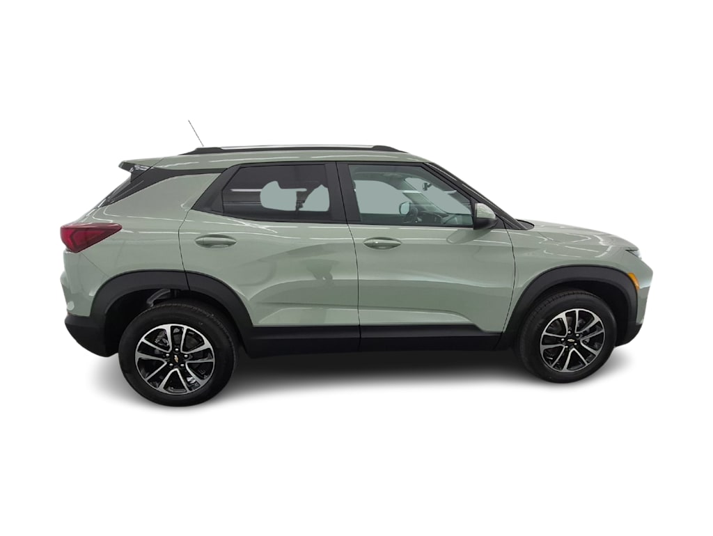 Thumbnail: 2026 Chevrolet TrailBlazer - 9