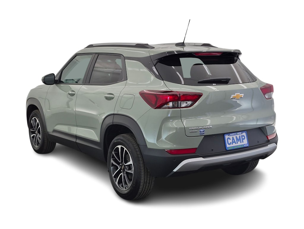 Thumbnail: 2026 Chevrolet TrailBlazer - 4