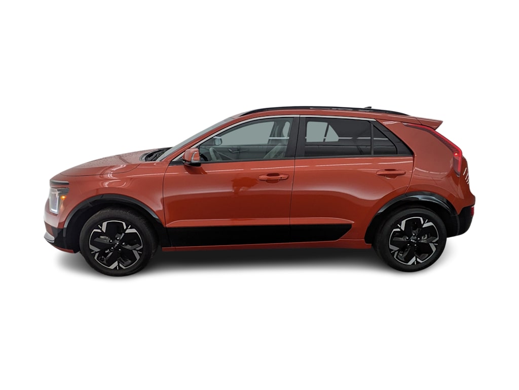 Thumbnail: 2023 Kia Niro - 3