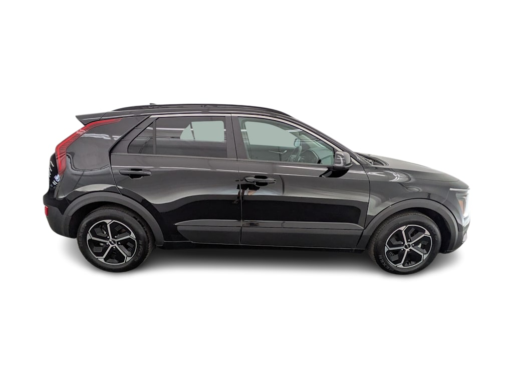 Thumbnail: 2024 Kia Niro - 21