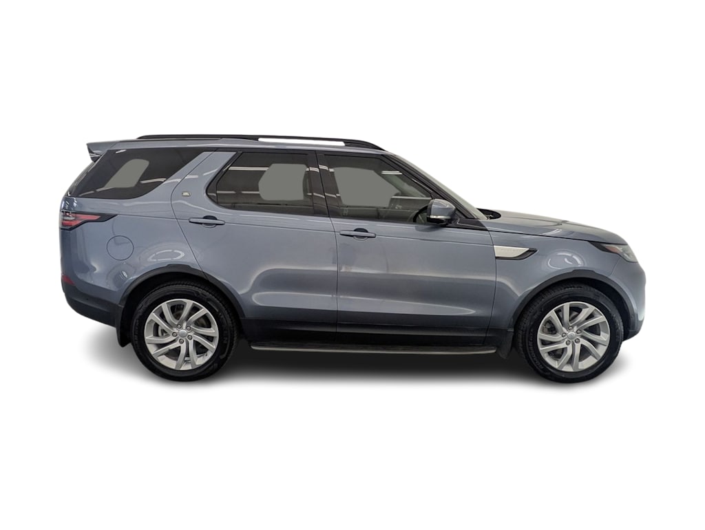 Thumbnail: 2018 Land Rover Discovery - 21