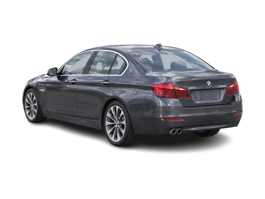 Thumbnail: 2016 BMW 5 Series - 2