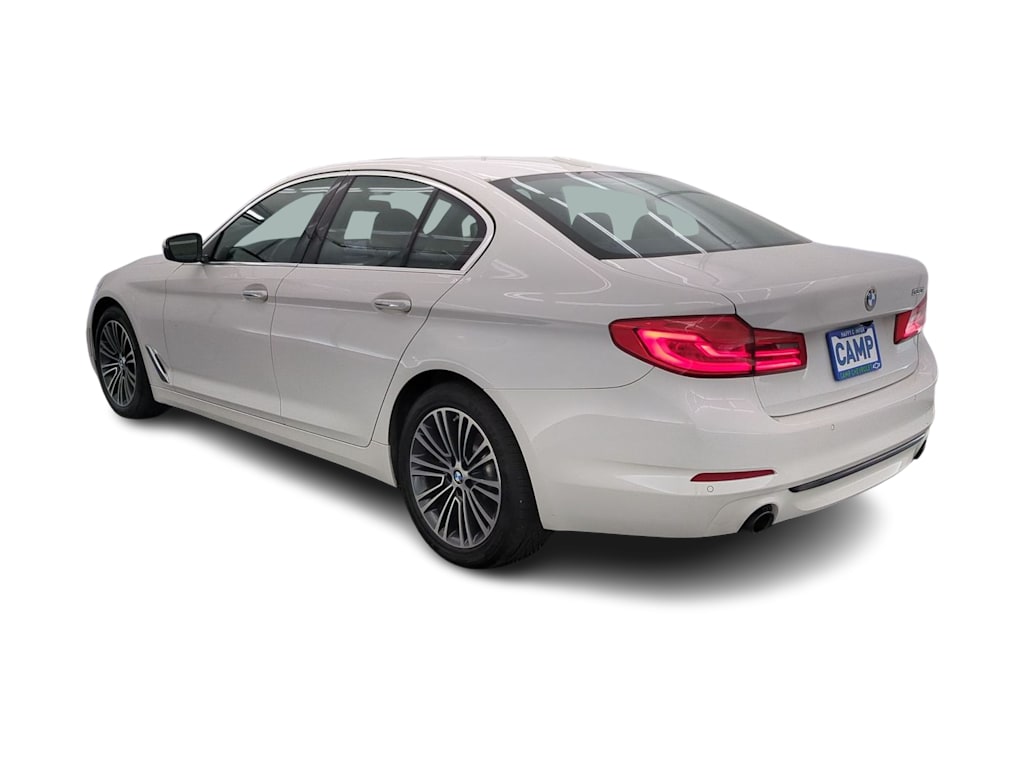 Thumbnail: 2018 BMW 5 Series - 4