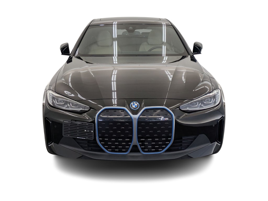 Thumbnail: 2022 BMW i4 - 22