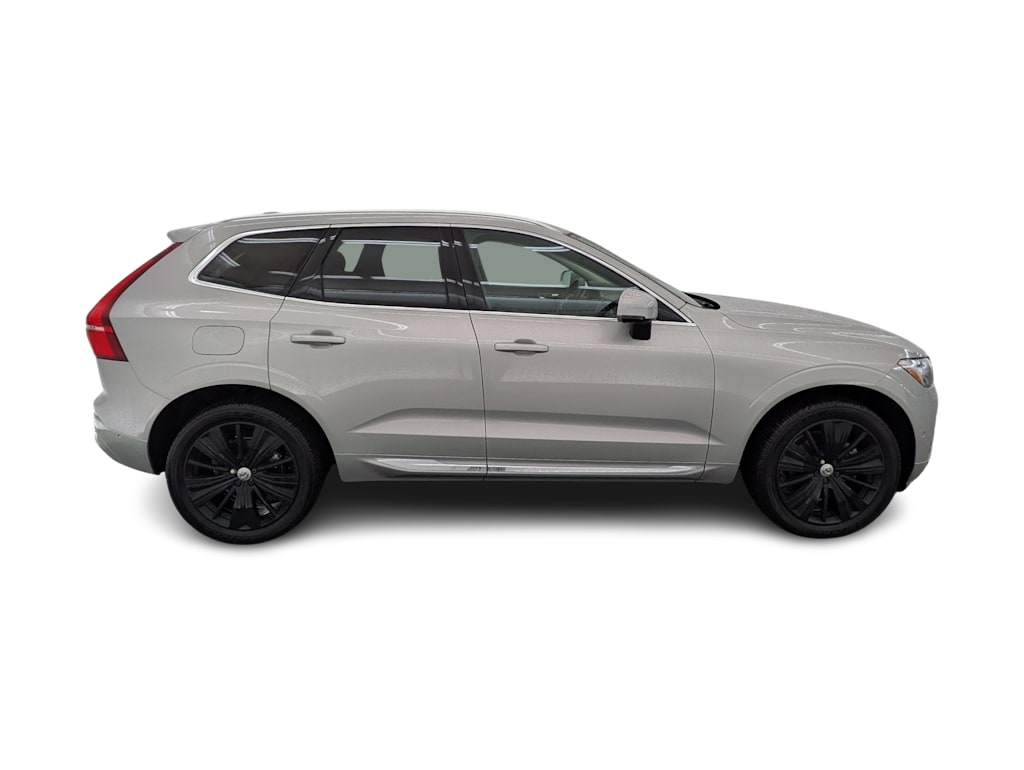 Thumbnail: 2022 Volvo XC60 - 22