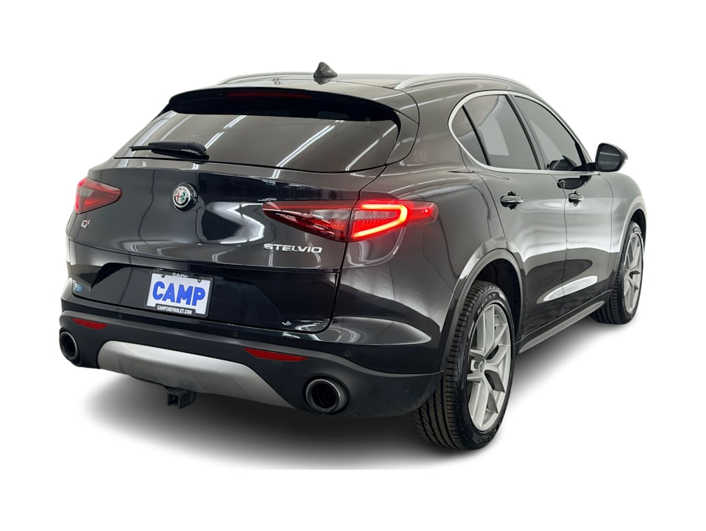 Thumbnail: 2018 Alfa Romeo Stelvio - 21