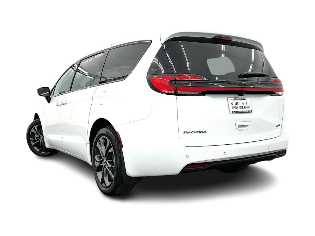 Thumbnail: 2026 Chrysler Pacifica - 4