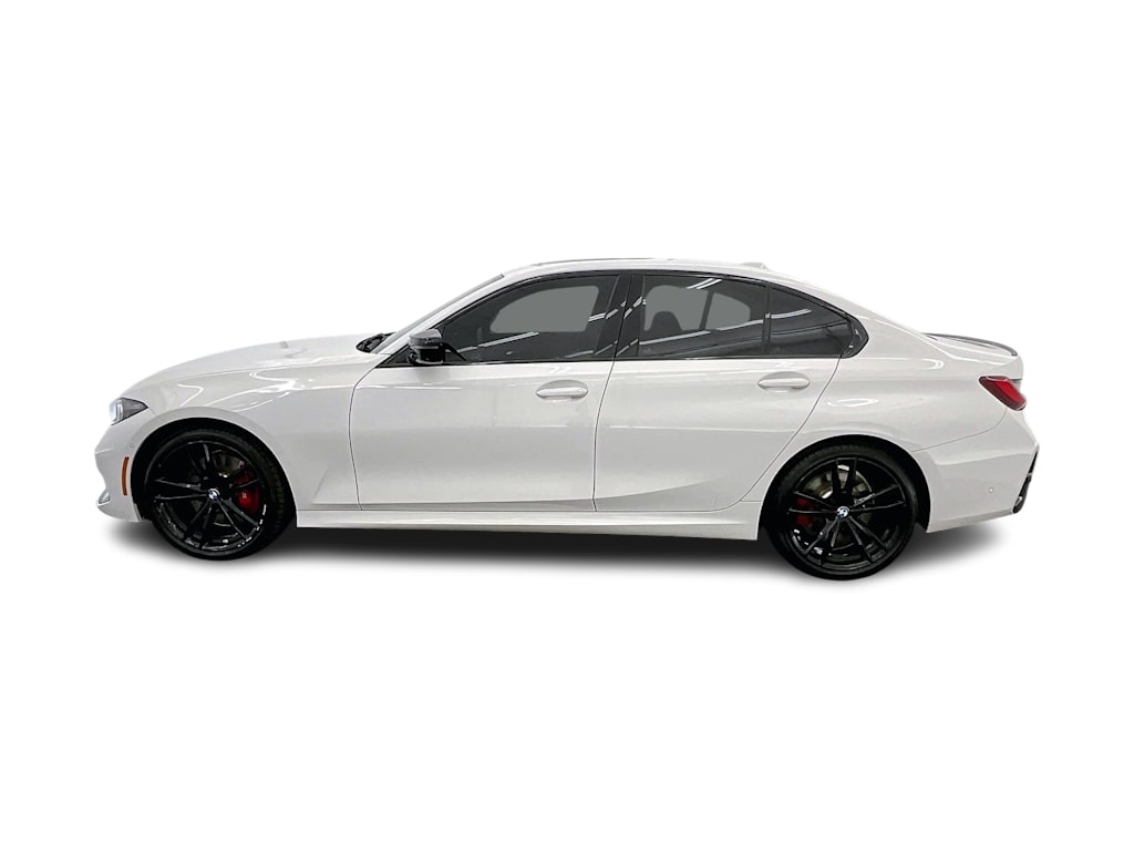 Thumbnail: 2024 BMW 3 Series - 3
