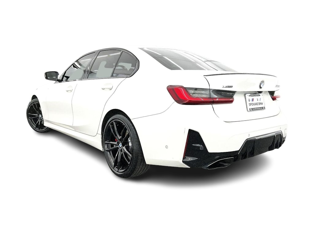 Thumbnail: 2024 BMW 3 Series - 4