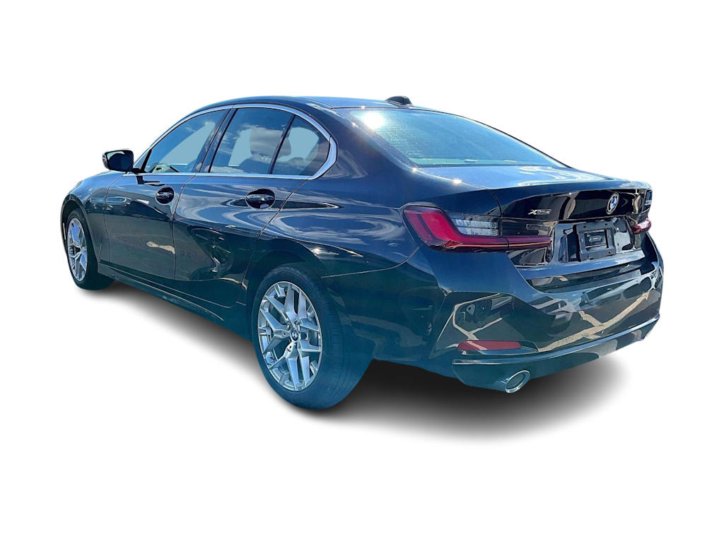Thumbnail: 2025 BMW 3 Series - 4