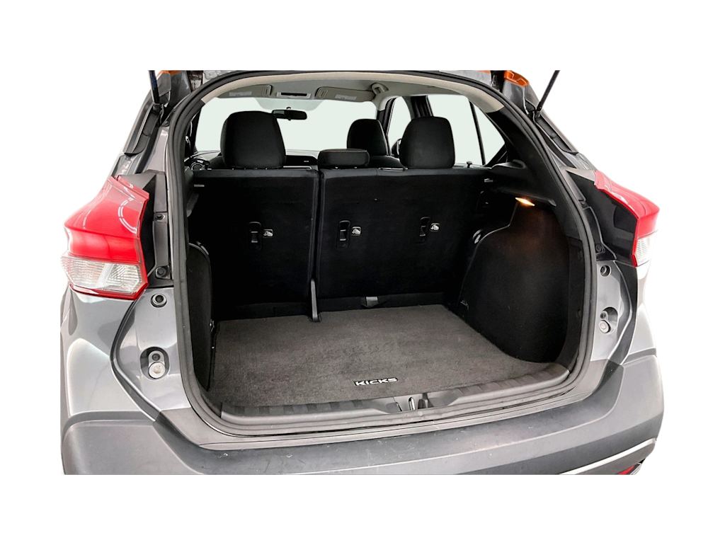 Thumbnail: 2019 Nissan Kicks - 18